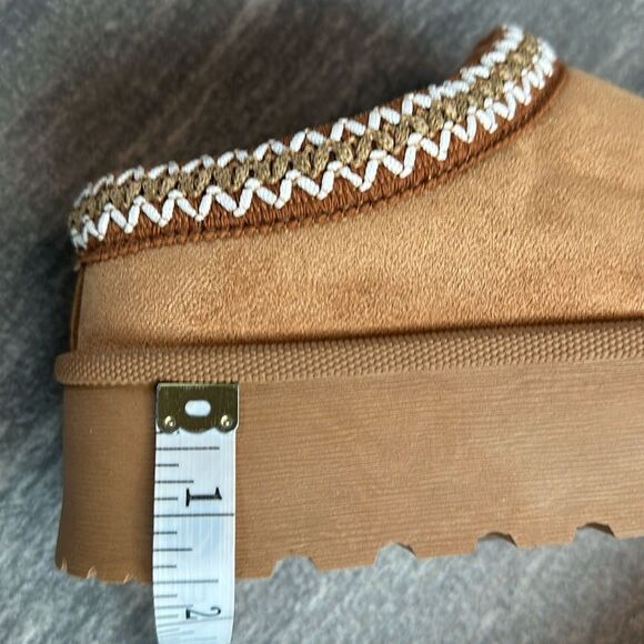 NEW Platform Slip On Clog Slippers Sherpa Faux Fur Lining Camel Brown Size 7 - Picture 10 of 13